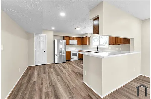 10311 Blue Oak Dr Photo 1