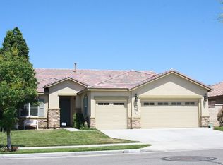 994 Saw Tooth Ln, Hemet, CA 92545