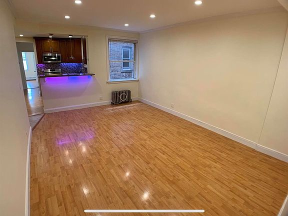 3rd image of 147 Bay 40 St #4