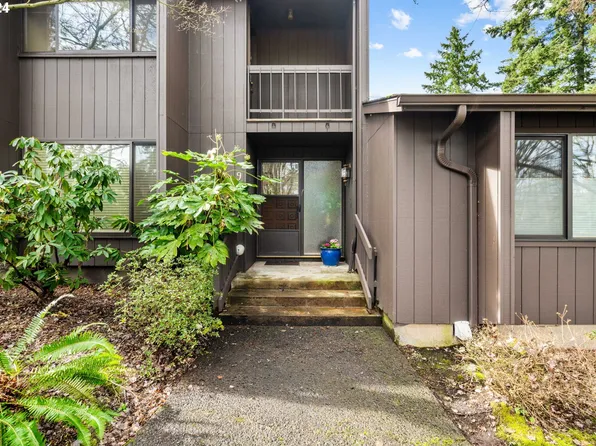 9 Westbrook Way, Eugene, OR 97405