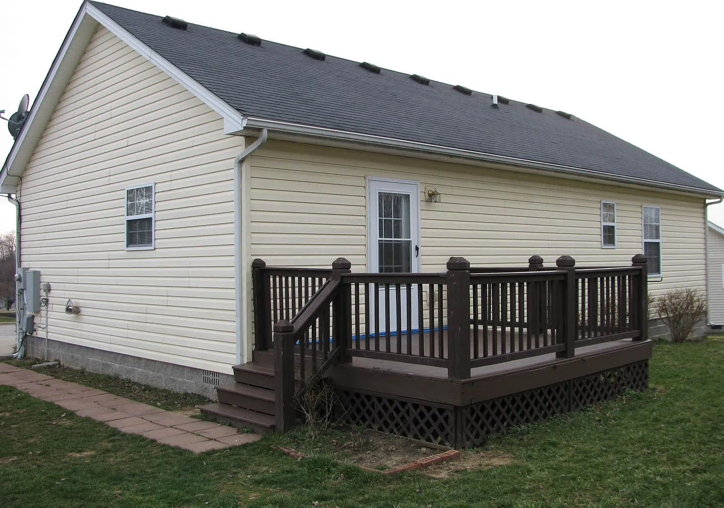 Cute Efficient Affordable Home in Great Location — Photo 2