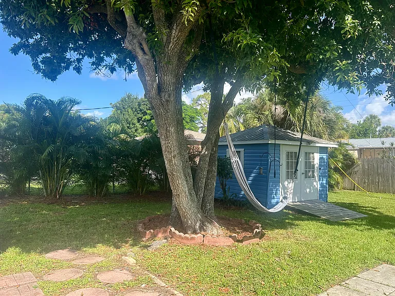 7119 Emily Dr — Photo 27