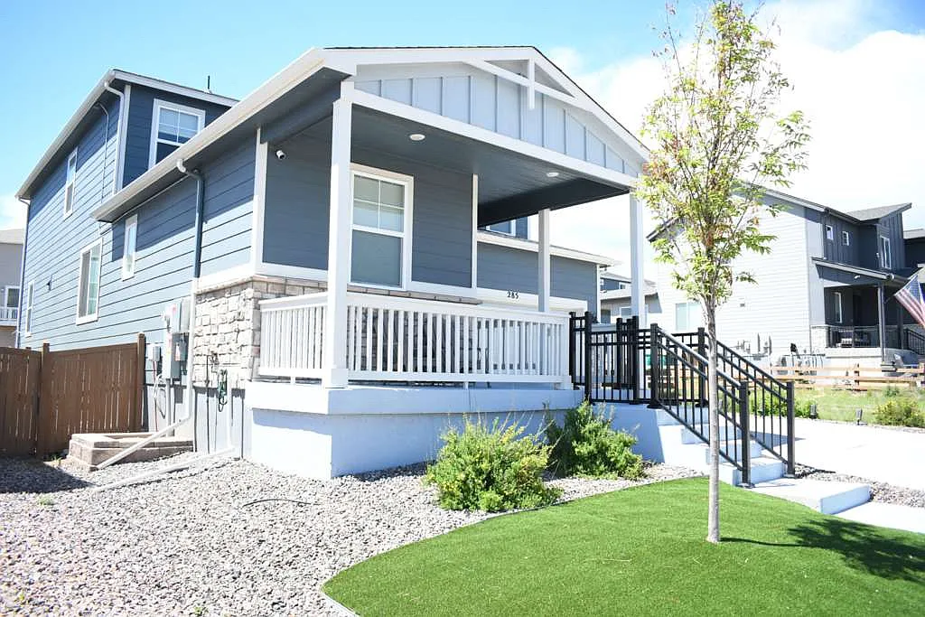 4 bed, 3600 sqft, $3,440 — Photo 1