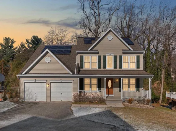 6128 Adcock Ln, Hanover, MD 21076