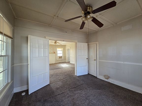 5th image of 405 S Yates St