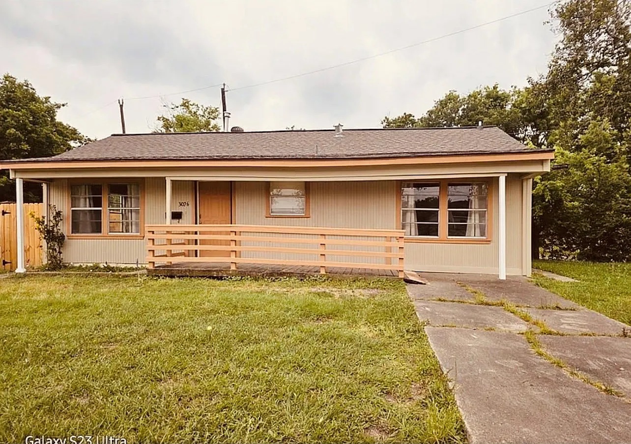 3 bed, 2.0 bath, 1125 sqft, $1,550 — Photo 1