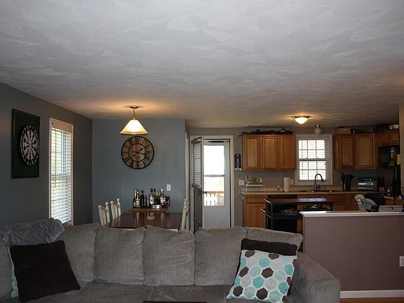 3rd image of 97 Rosemont St #0