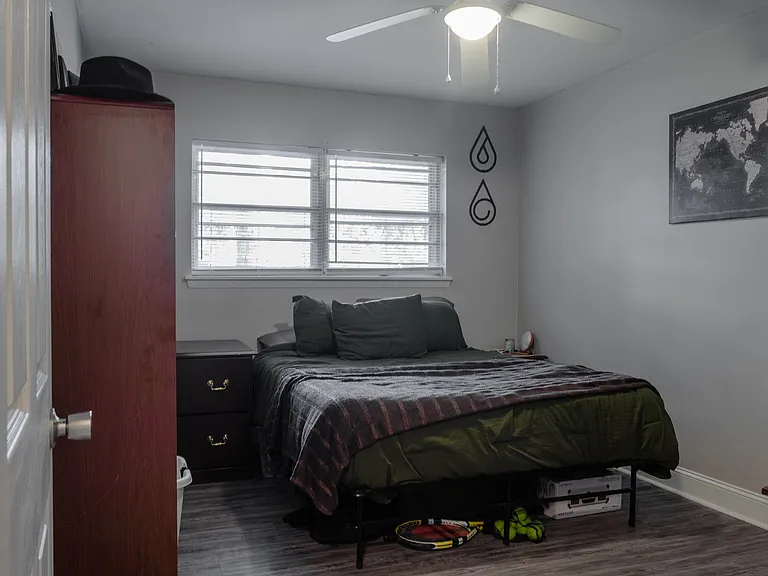 411 College Blvd — Photo 11