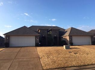 46 Woodshire Cv, Jackson, TN 38305