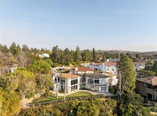 2 Inverness Ln, Newport Beach, CA 92660