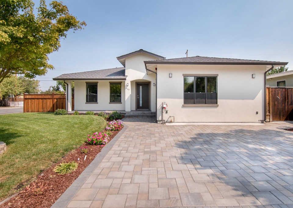 1st image of 695 Clara Vista Ave