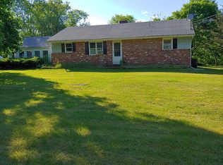 2 Cedar Dr, Montague, NJ 07827