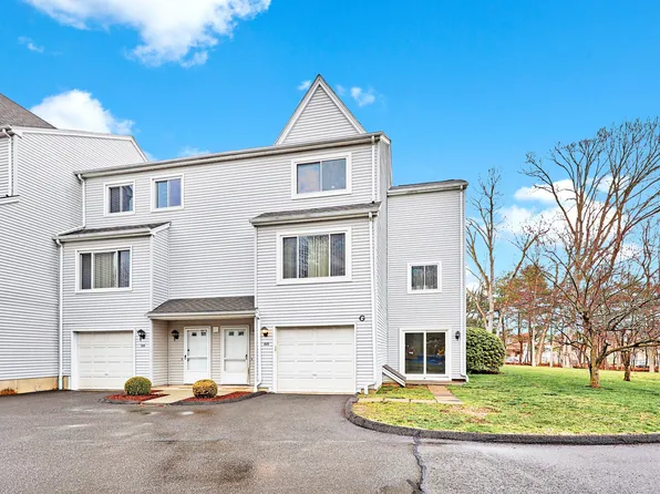 69 Northwest Drive APT 60, Plainville, CT 06062