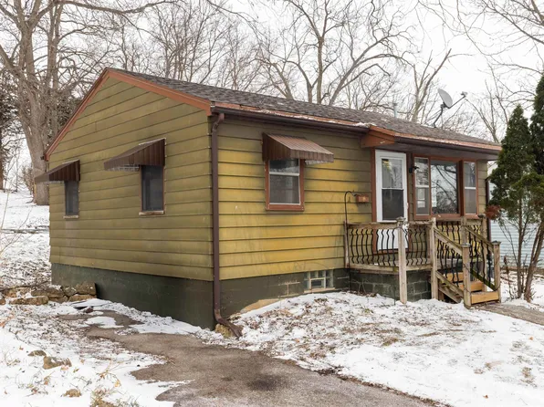 509 Gear St, Galena, IL 61036