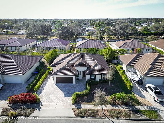 4th image of 1216 Fulton Cir