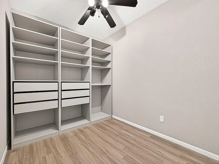 41 Creek Forest Ln — Photo 37