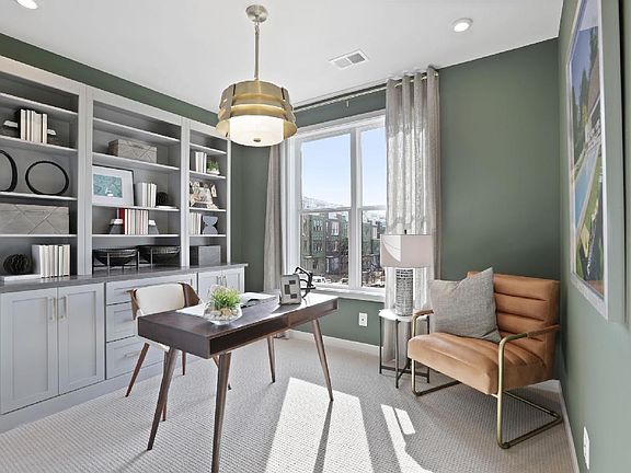 Sully secondary bedroom