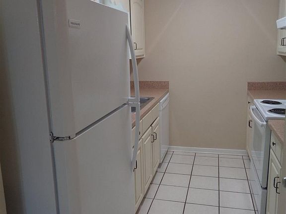 3rd image of 3137 Fayal Dr