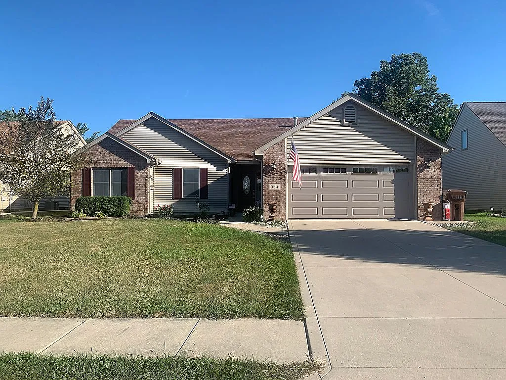 324 Willard Dr photo 1