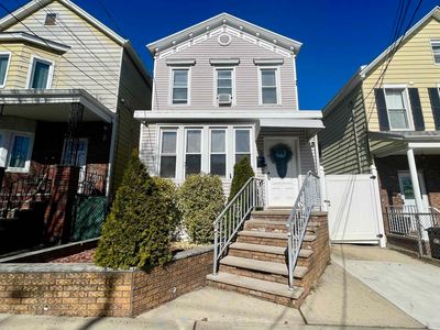 13 E 27th St, Bayonne, NJ, 07002