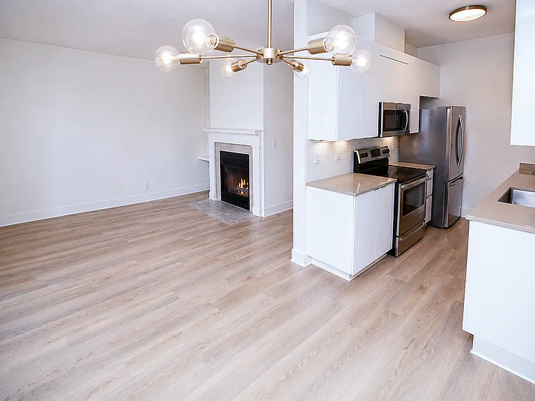 151 Shoreline Ct — Photo 5