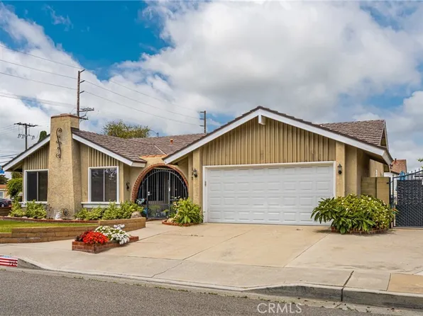 915 E La Veta Ave, Orange, CA 92866