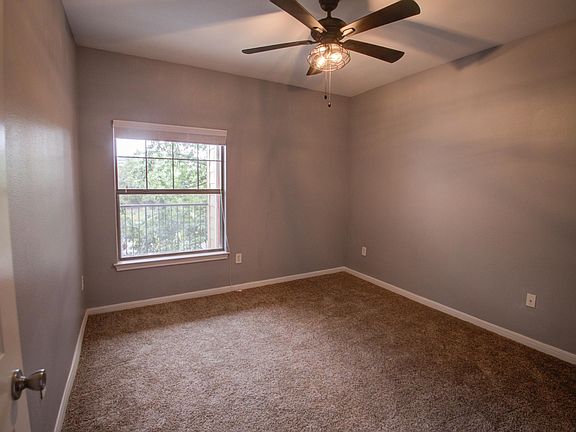 3rd image of 2320 Gracy Farms Ln APT 423