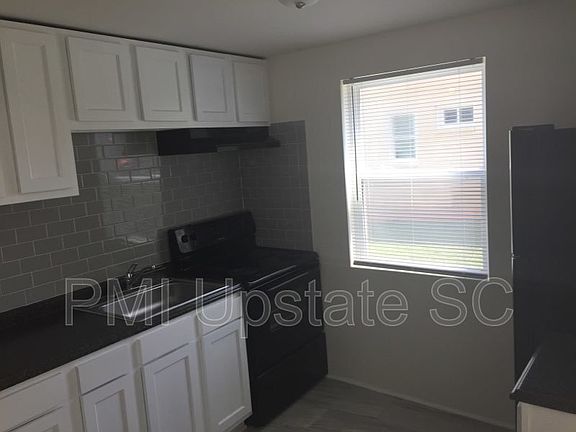 2nd image of 201 Chandler Dr APT 16B
