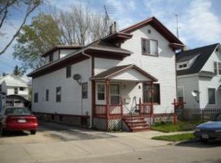 135 Gillett St, Fond Du Lac, WI 54935