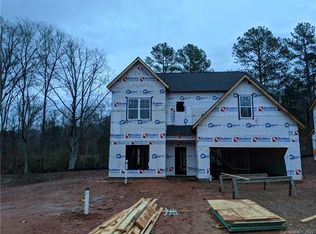 2606 Oakdale Creek Ln, Charlotte, NC 28216