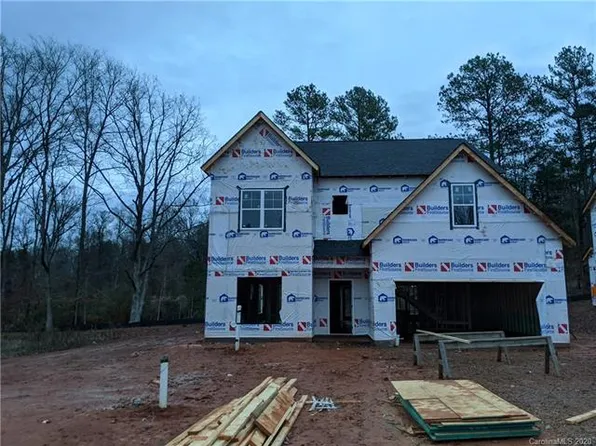 2606 Oakdale Creek Ln, Charlotte, NC 28216