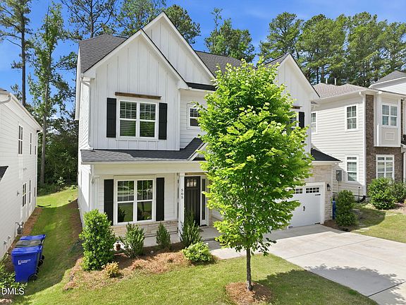 3rd image of 505 Kings Lake Way