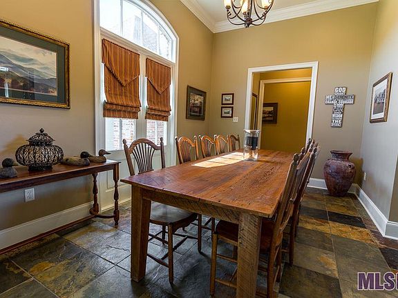 4th image of 25551 Southern Hills Ct