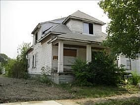 1st image of 18668 Dwyer St
