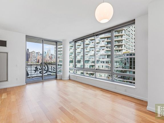 2nd image of 4630 Center Blvd APT 703