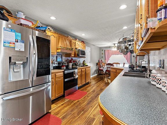 4th image of 5607 Grandel Blvd