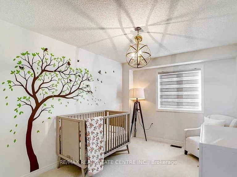 5 Blackberry Valley Cres #UPPER — Photo 14
