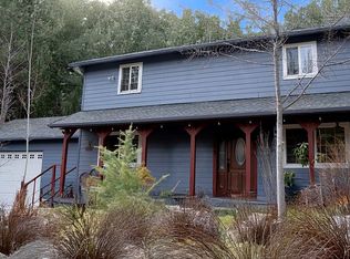 1533 W A Barr Rd, Mount Shasta, CA 96067