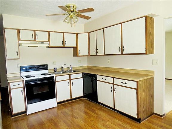 2nd image of 2625 Halifax Dr