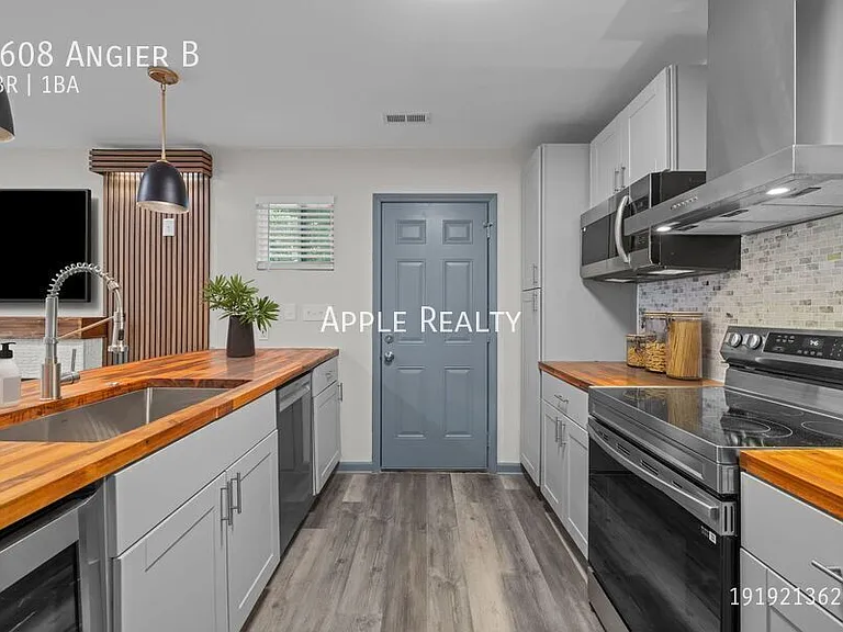 1608 Angier Ave #B — Photo 3