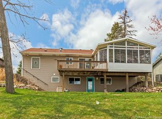 3308 W Lake Shore Dr, Wonder Lake, IL 60097