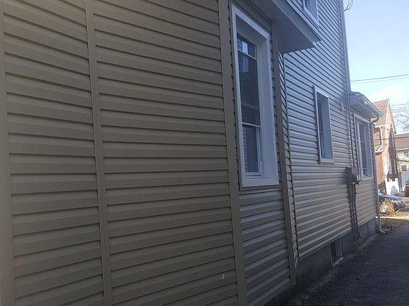 3rd image of 11634 221st St #2