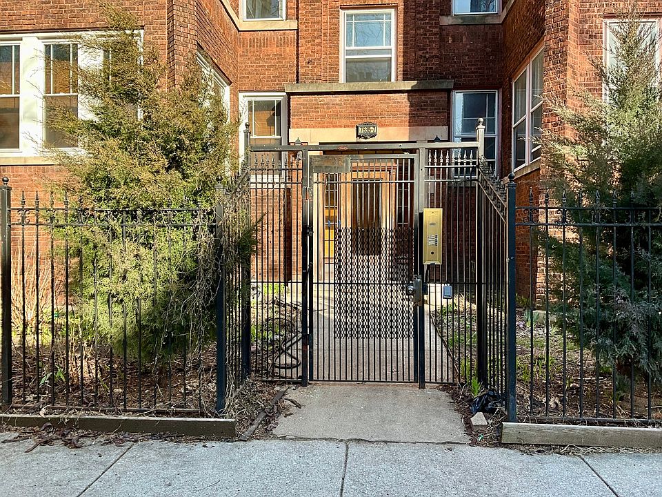 1st image of 7637 N Bosworth Ave #2-N