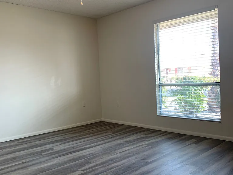 10946 W White Mountain Rd — Photo 3