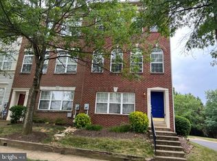 5401 Cheyenne Knoll Pl, Alexandria, VA 22312