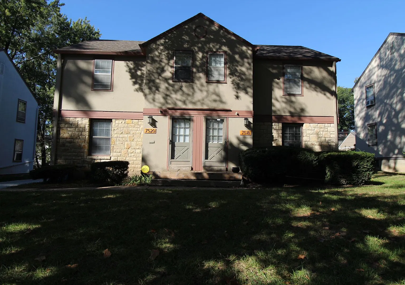 November FREE On This 2 Bedroom 2 Bath Duplex In The Waldo Area — Photo 2