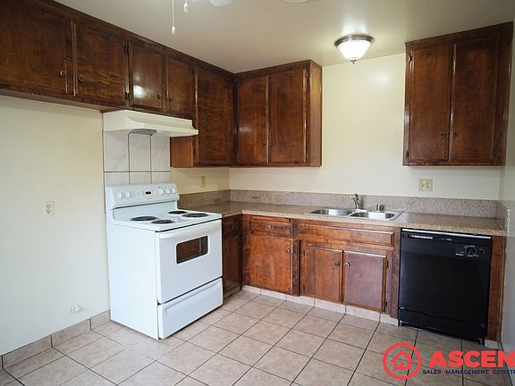 4th image of 4801 Buckley Way APT E