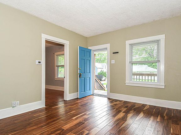 2nd image of 7740 Clevedon St