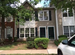 40 Arthur Glick Blvd, Franklin Park, NJ 08823