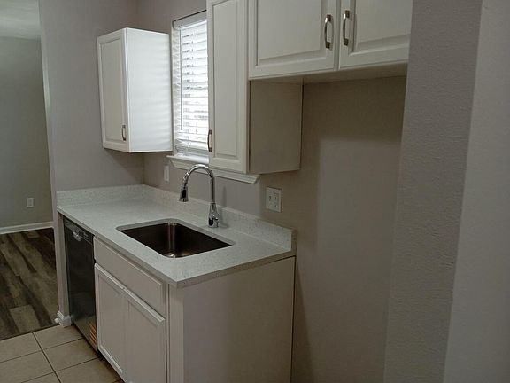 5th image of 7507 Burt St